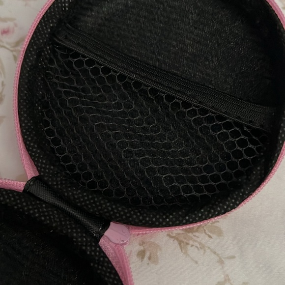 My Melody Small Circle Cable Case - Picture 3 of 3